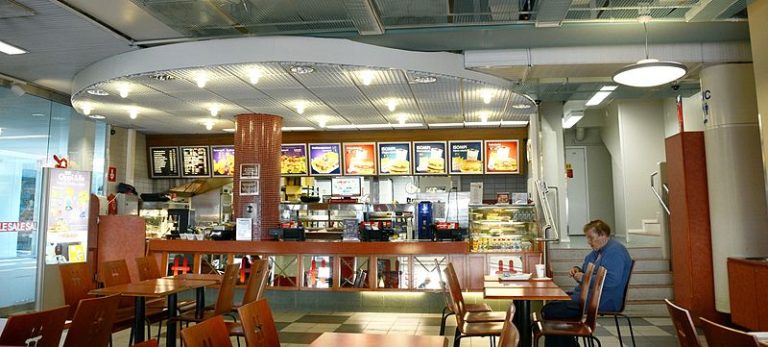 Fast Food Restaurants Fighting Friendly Fraud