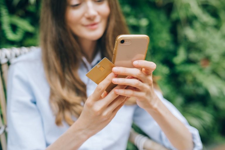 Digital Wallets Vs Physical Cards